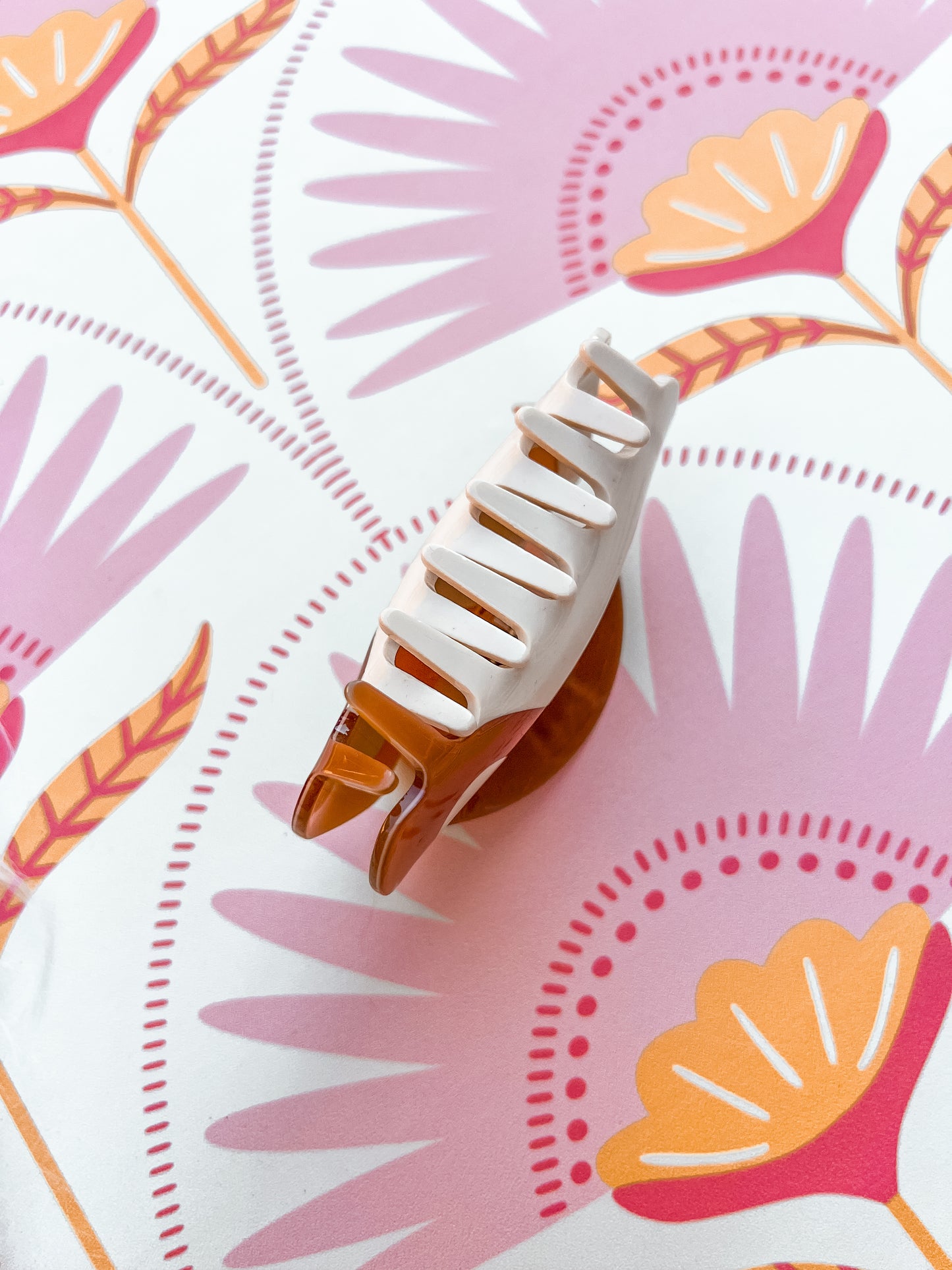 Yin Yang Claw Hair Clip