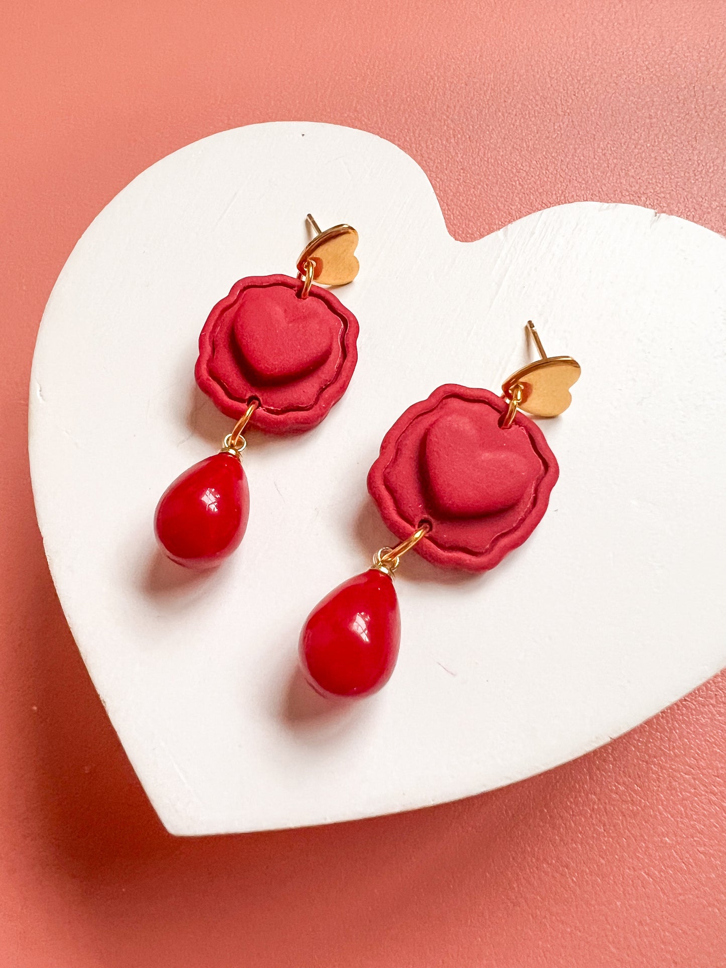 Framed Heart Dangles w/ Drop